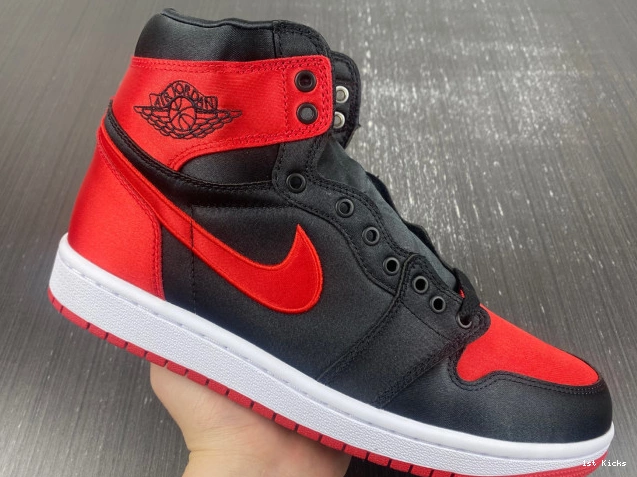 1 Air OG FD4810-061 Satin High WMNS Bred Jordan 0530